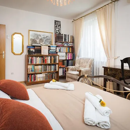 Two-bedroom In Split/split Riviera 26433 アパート