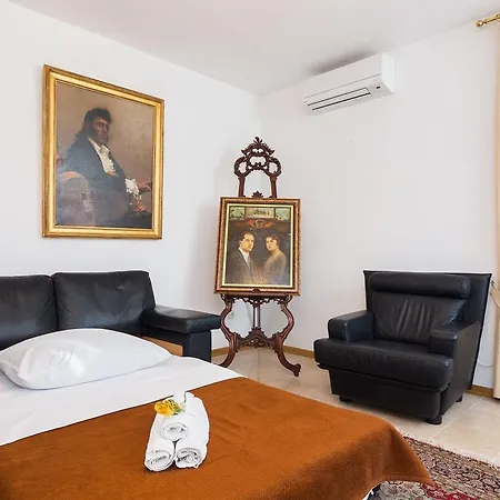 Two-bedroom In Split/split Riviera 26433